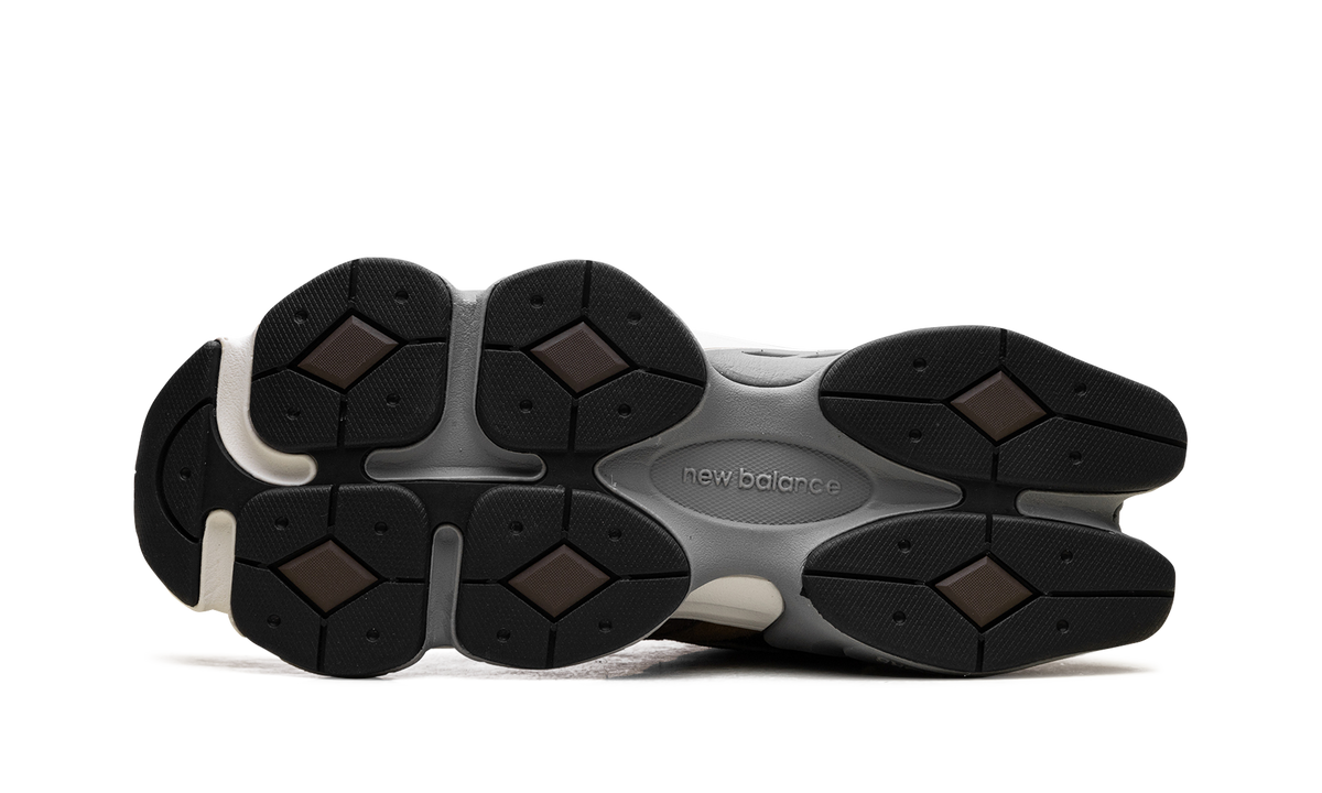 9060 Dark Mushroom U9060FMB