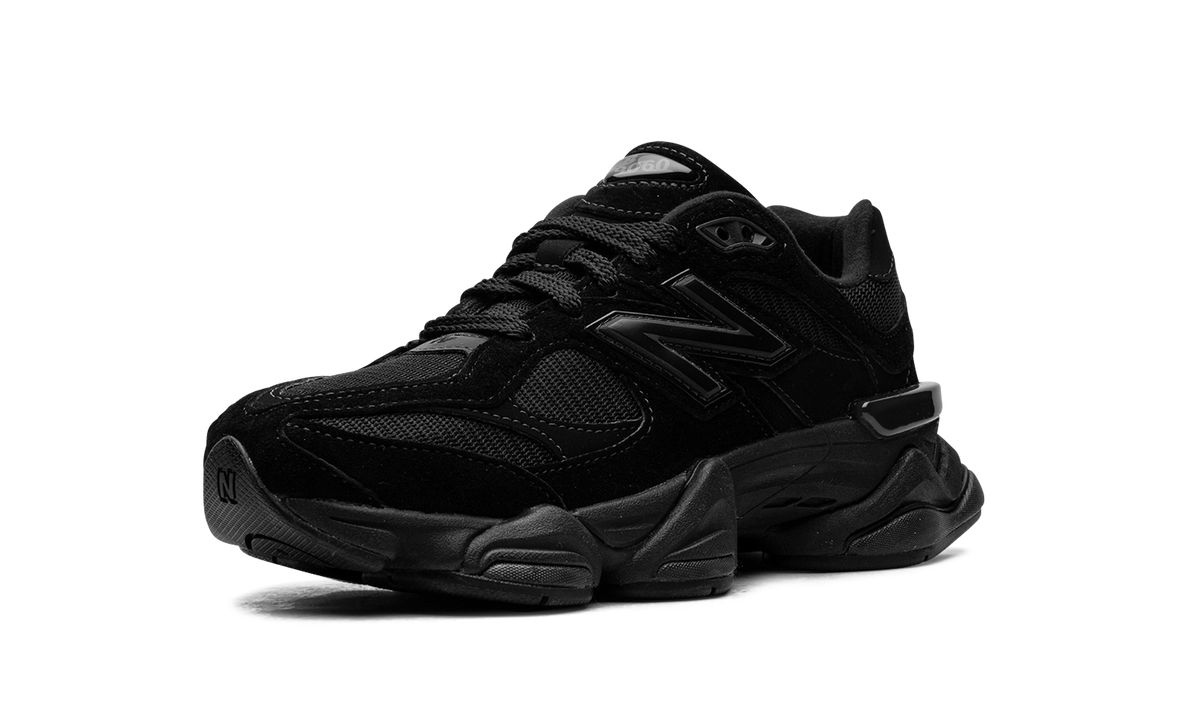 9060 Triple Black U9060BPM