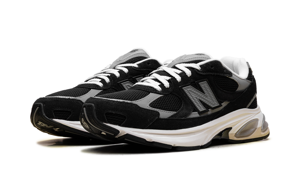 2010 Black / Shadow Grey U2010892