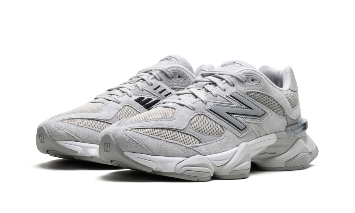 9060 Silver Metallic Grey U9060JGR