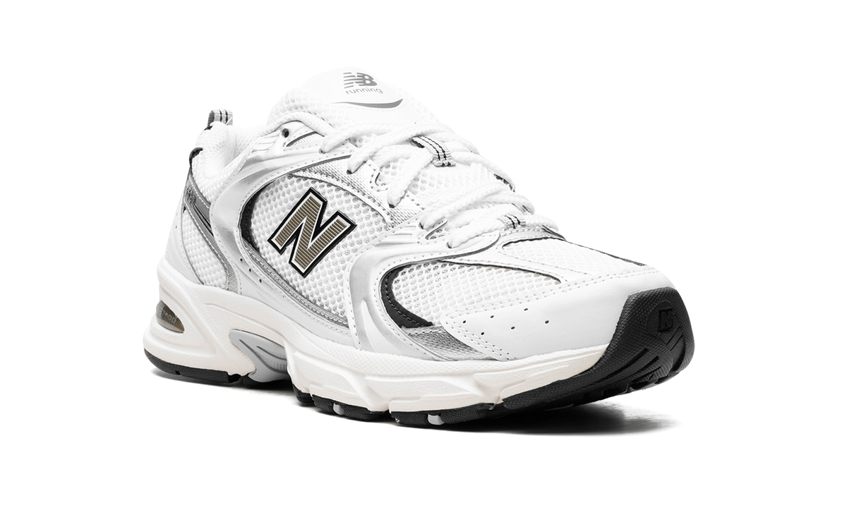 530 White Silver Black MR530FDO