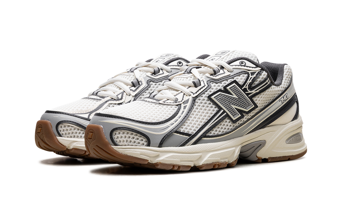 740 Beige Grey U740AA2