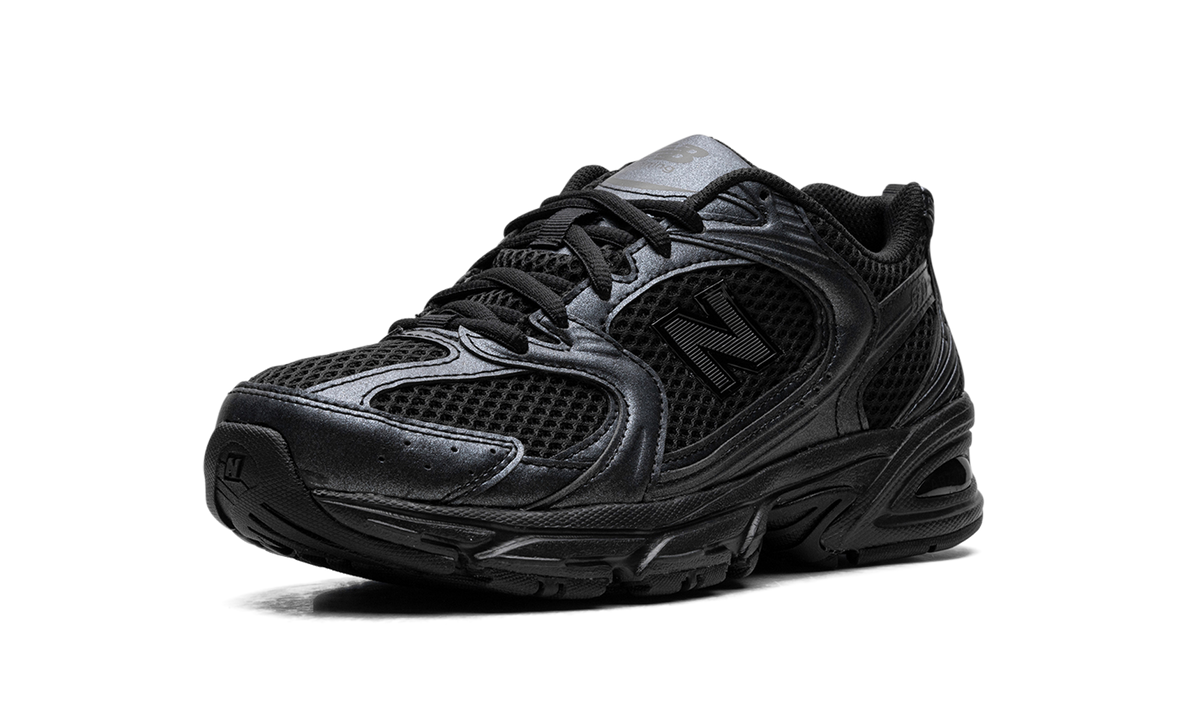 530 Black Dark Grey MR530PB